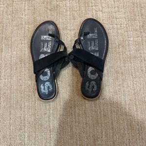 Sorel flip flops black leather